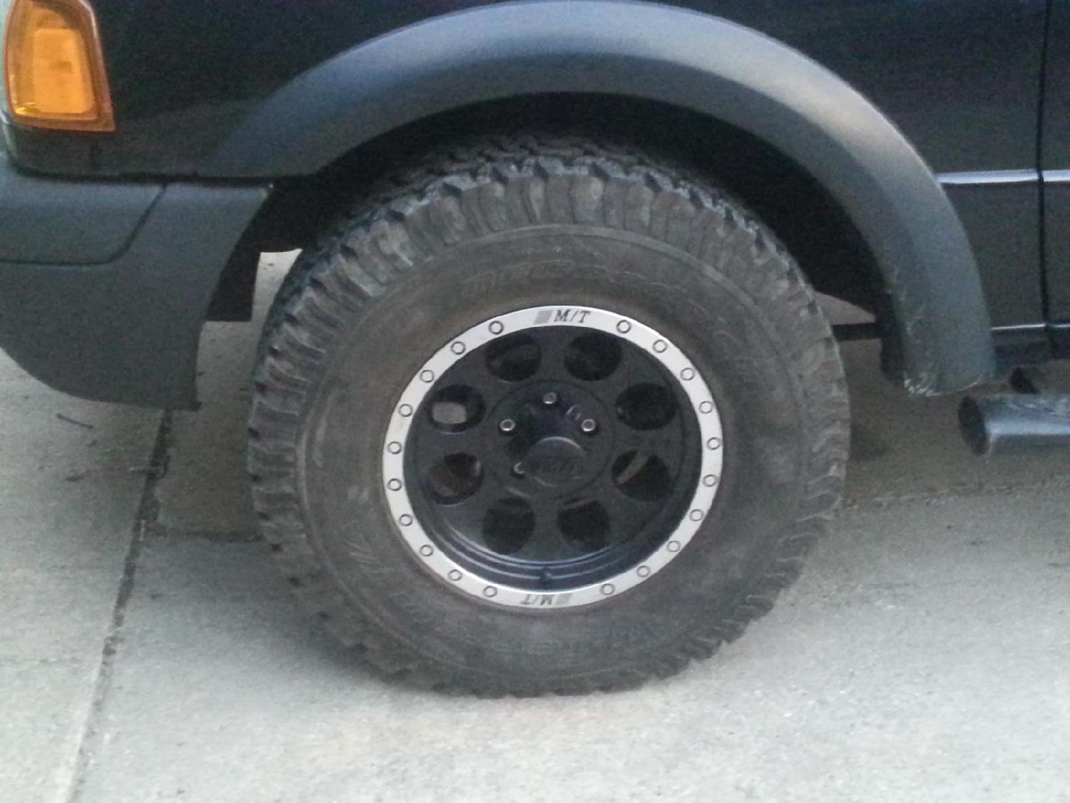 LLANTA MICKEY THOMPSON BAJA LOCK 16X8 5X5,5