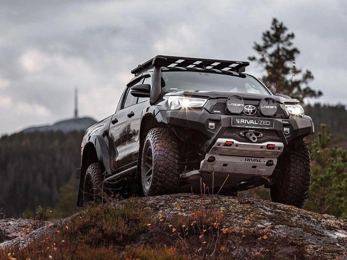 La Importancia de las placas protectoras inferiores en la conducción todoterreno