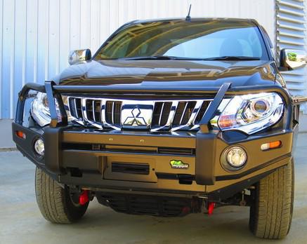 BULLBAR MARCA IRONMAN - PARA MITSUBISHI L200 MN 2005-2015  -