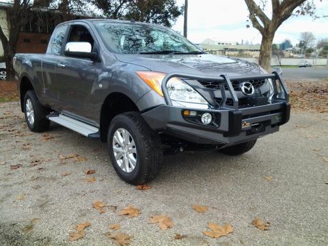 BULLBAR MARCA IRONMAN - PARA MAZDA BT-50 2012+ -