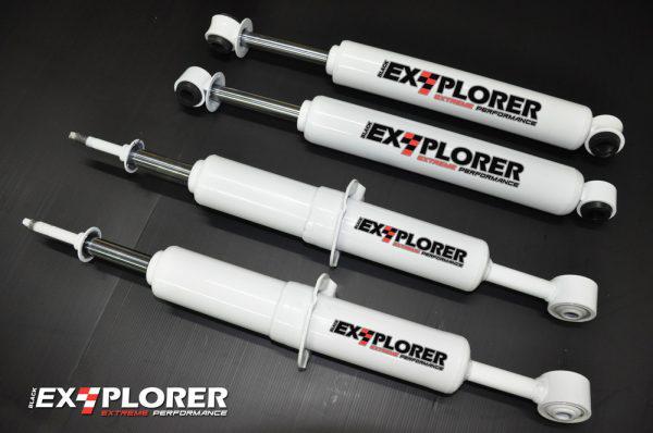 KIT DE LEVANTE DE SUSPENSIÓN 2″ DELANTERA HILUX REVO (16-19) EXPLORER EXTREME PERFORMANCE