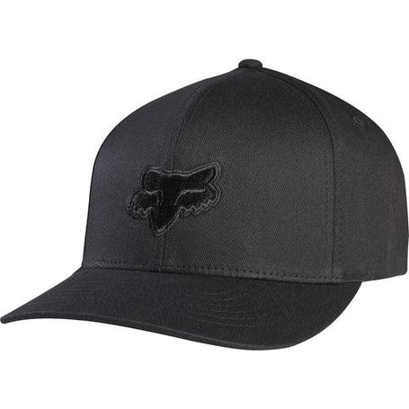 FOX JOCKEY LEGACY FLEXFIT HAT NEGRO LOGO NEGRO