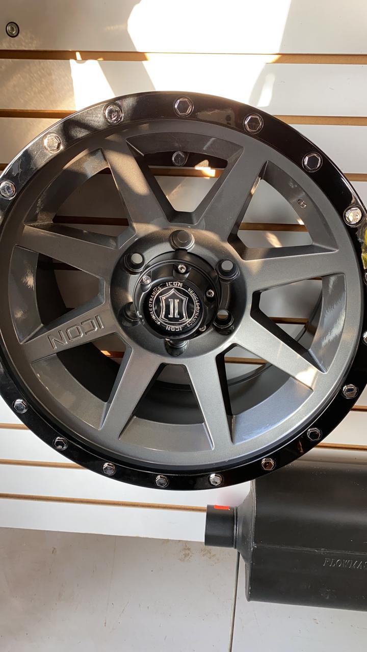 METHOD LLANTAS R 17X9 6x139.7