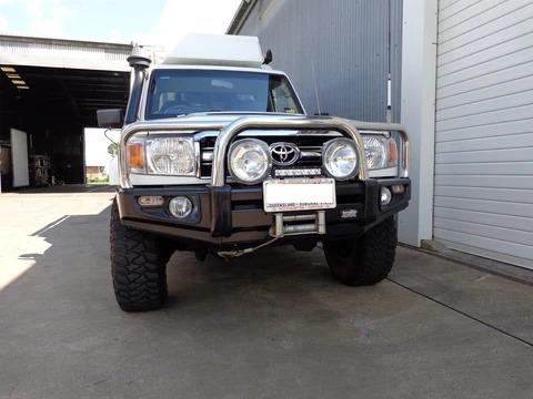 Bumper Arb Toyota LC Serie 76 (BULLBAR DESMONTABLE)
