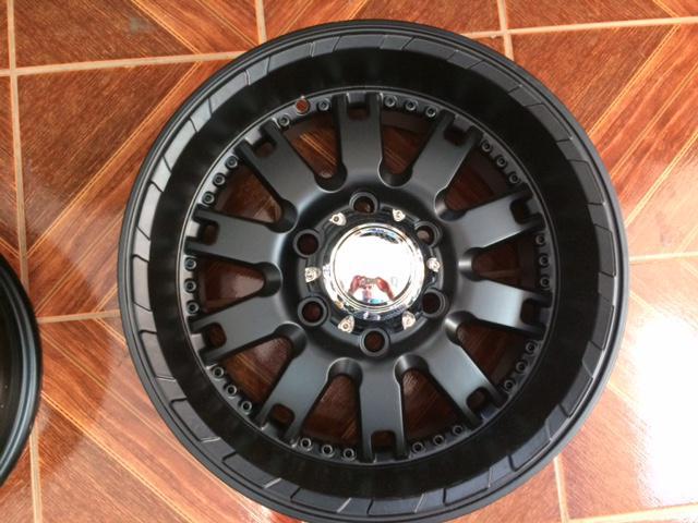 Llanta black series L 12369 16x8 6-5.5