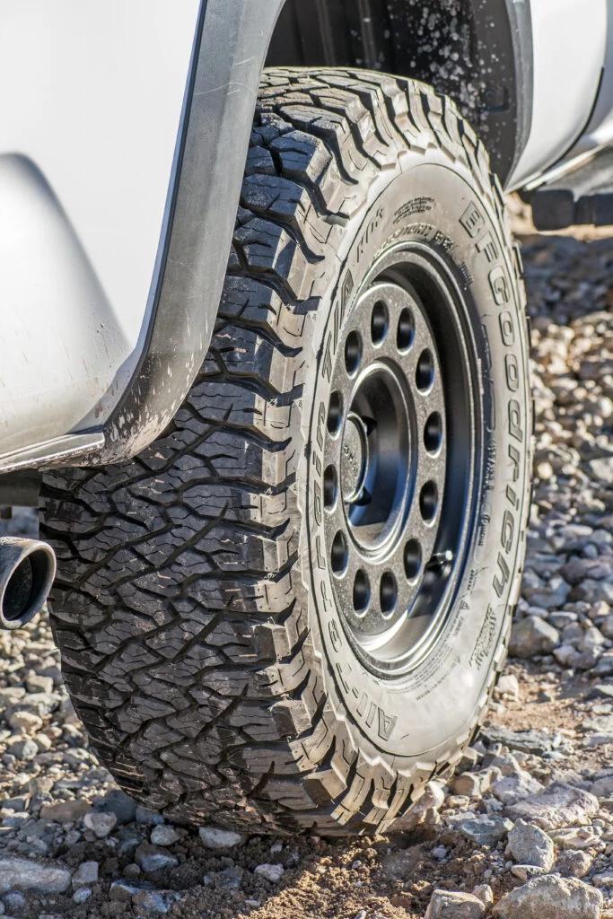 NEUMATICO BF GOODRICH ALL-TERRAIN T/A KO3 275/70 R18