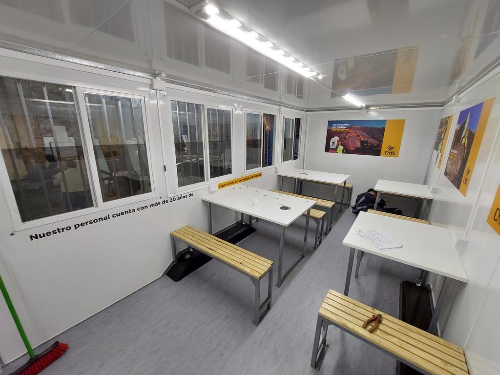 Miniatura Carro Comedor Mineria desde 16 personas *valor varía segun equipamiento.* -