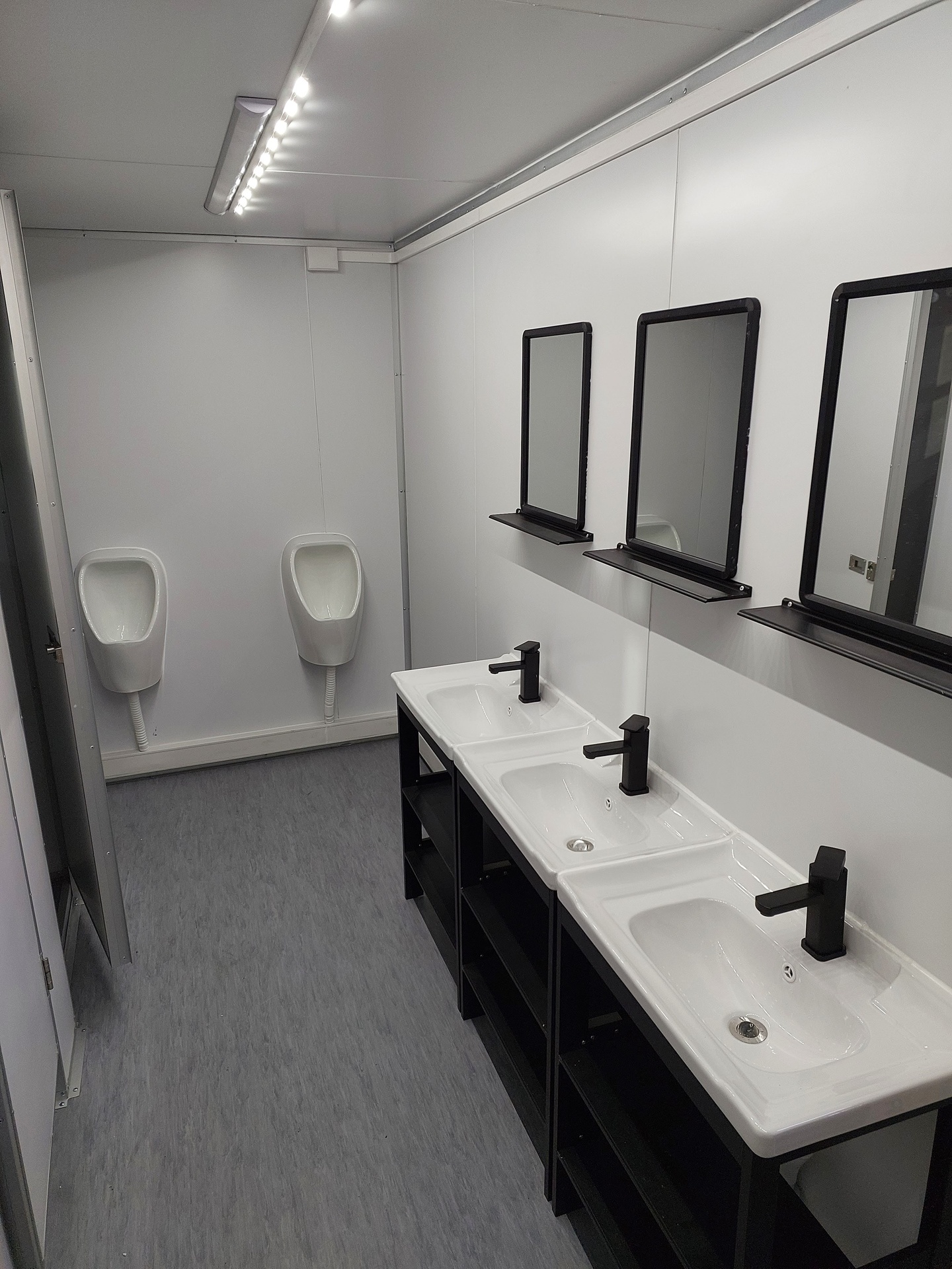 BAÑO MOVIL 5X2