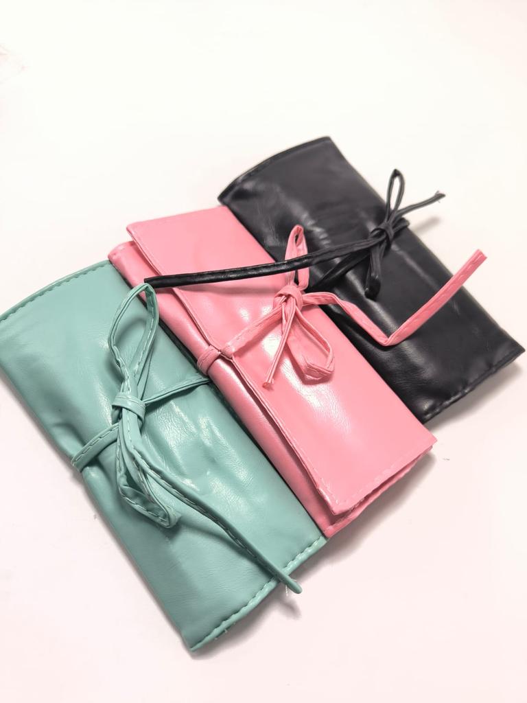 BROCHAS CON ESTUCHE