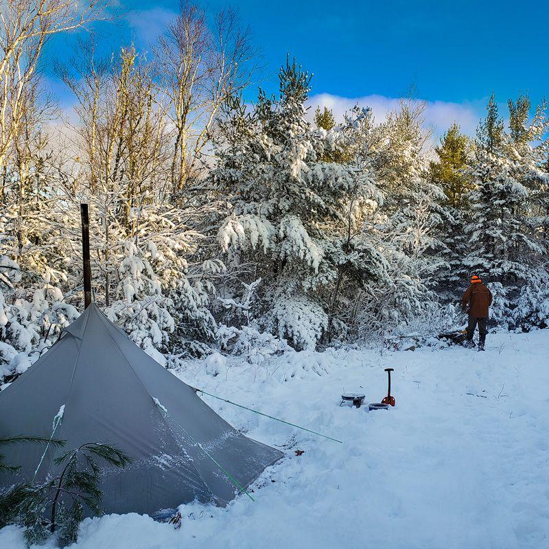 Carpa Smokey Hut