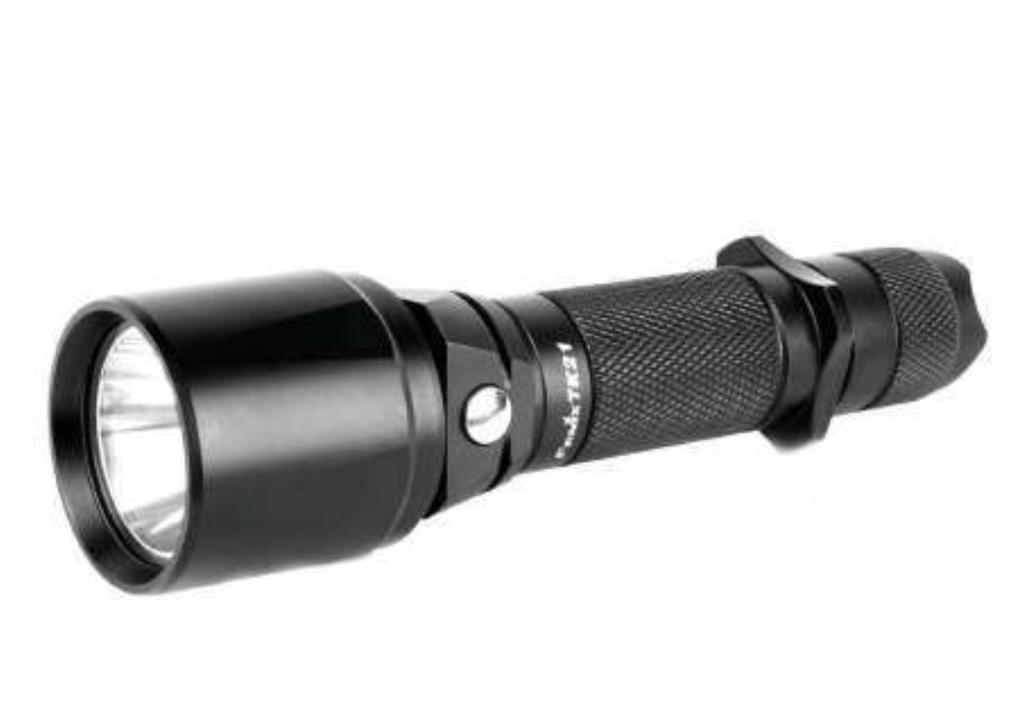 Linterna FD41 / 900 Lúmenes