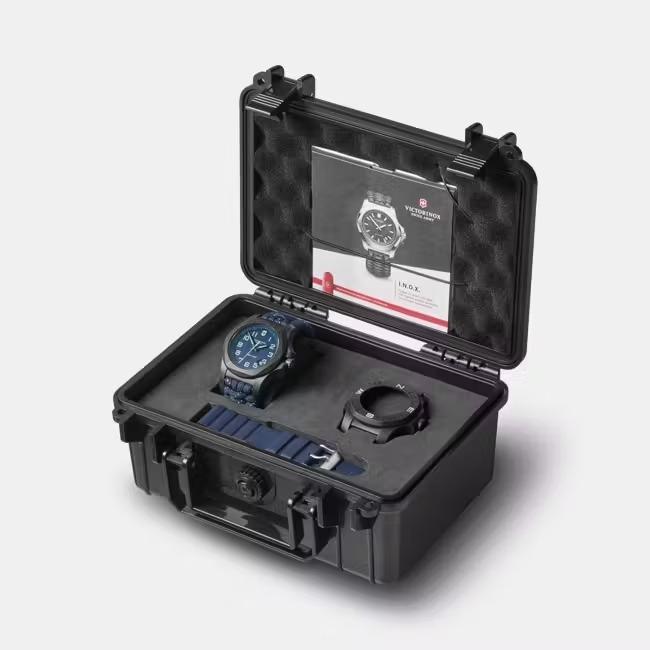Miniatura Reloj I.N.O.X. Carbon -