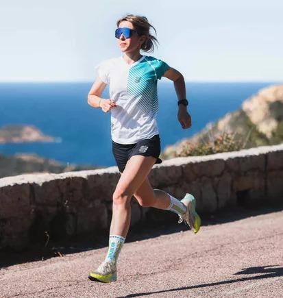 Miniatura Camiseta Training SS Tshirt Mujer - Color:  Blanco, Talla: M