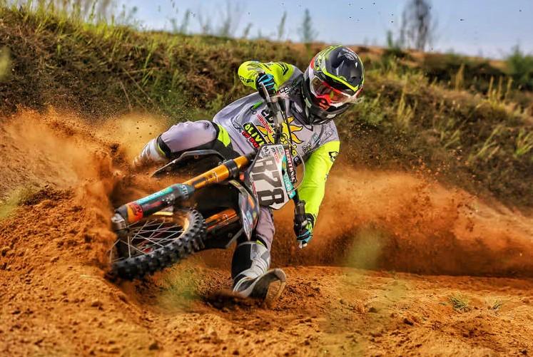 Miniatura Mousse Enduro Trasero 90/100/14 Minicross - Color: Negro