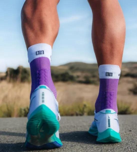 Miniatura Pro Racing Socks RUN HIGH V4.0  - Color: Violeta-Blanco