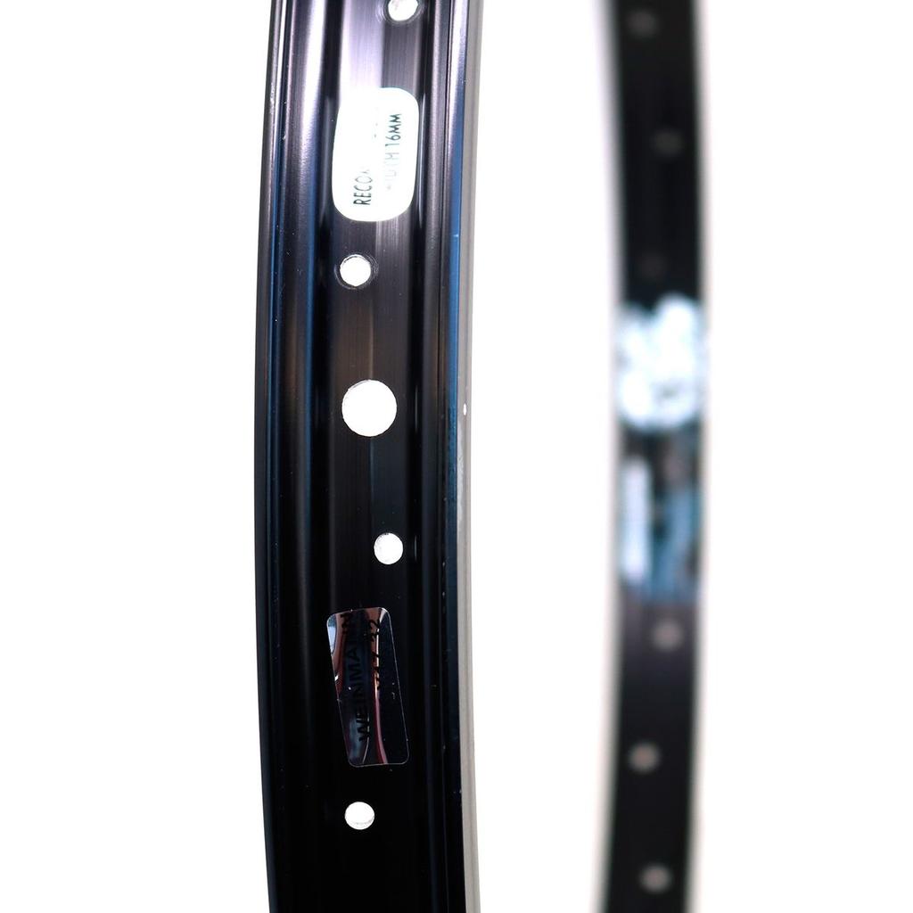 Llanta Z Alienation 24" 36H Schrader - Color: Negro