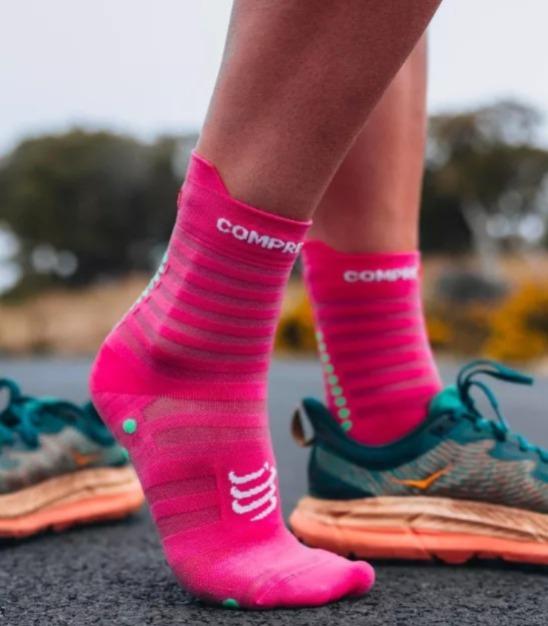 Pro Racing Socks Run High ULTRALIGHT v4.0 - Color: Rosado-Verde-Blanco