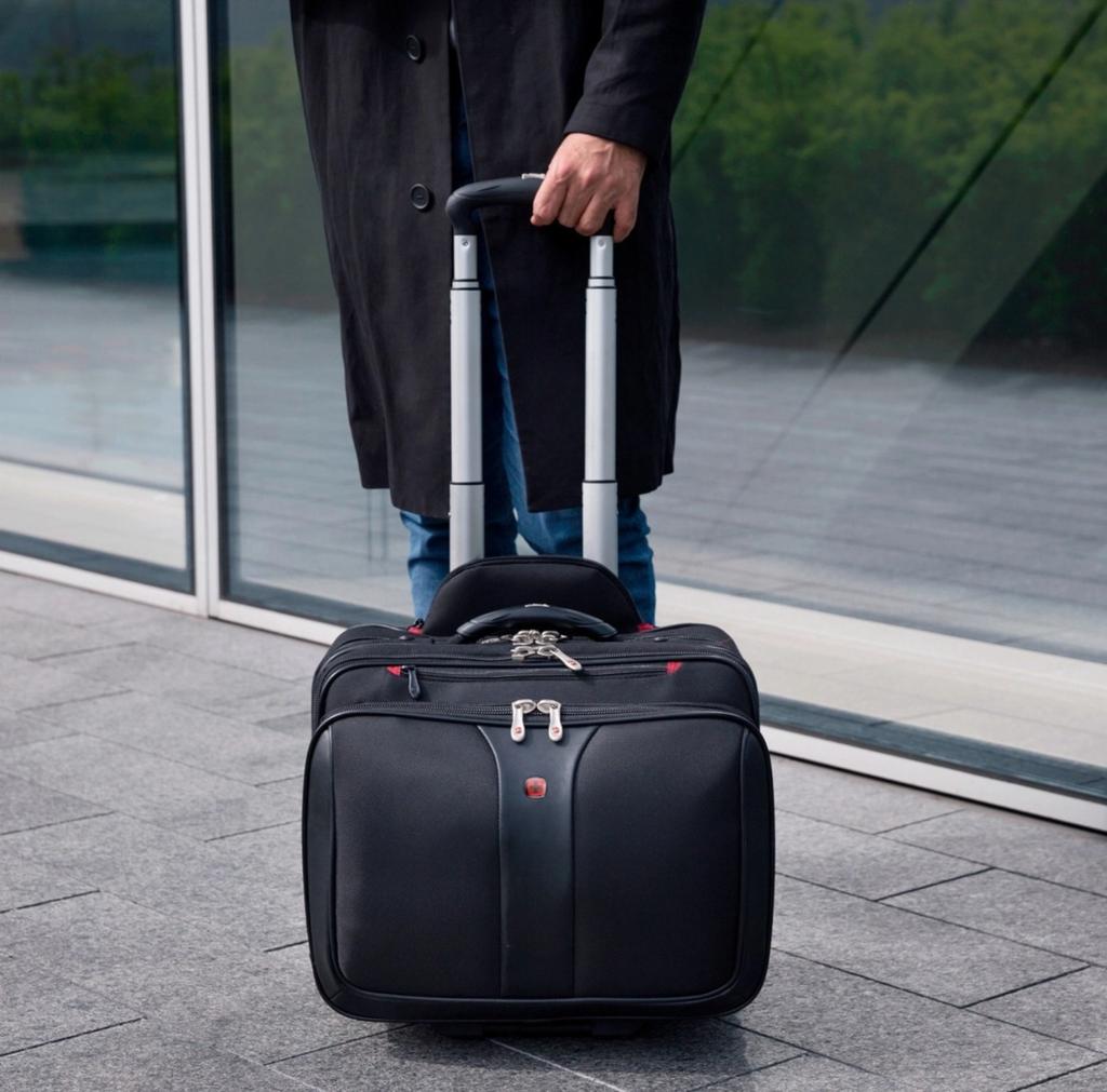 Miniatura Maleta con ruedas y bolso para portátil de 17 pulgadas a juego. -