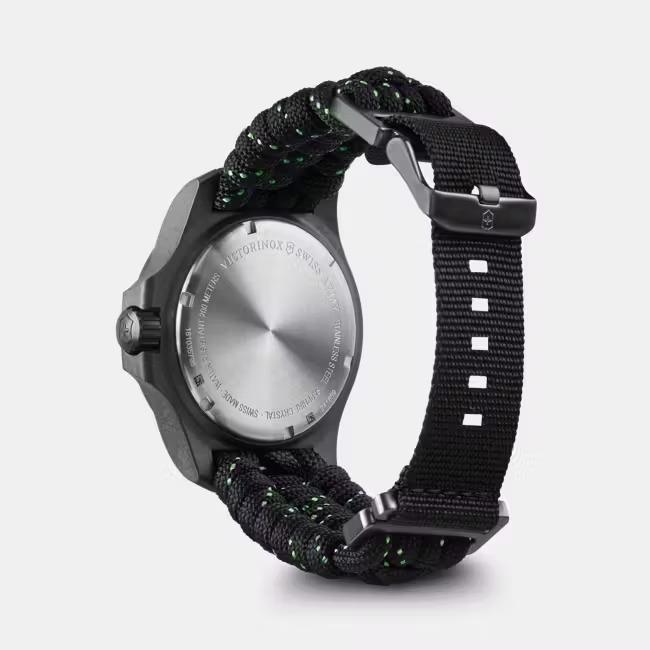Reloj I.N.O.X. Carbon -