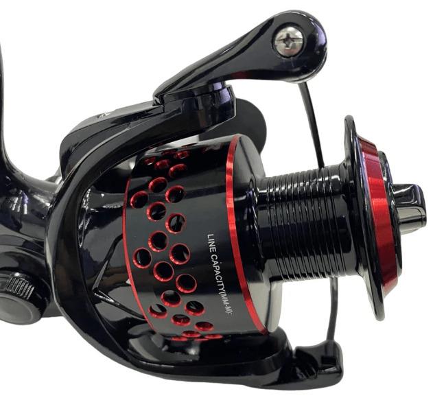 Carrete De Pesca Thunder 1000 - Color: Negro-Rojo