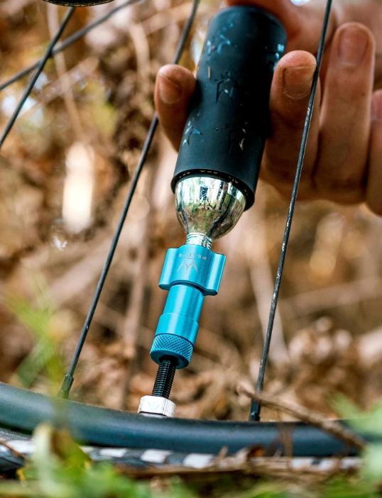 Miniatura Kit CO2 para Inflado Neumaticos 16G -