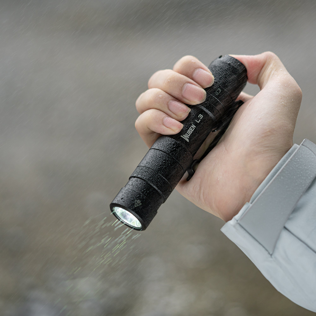 Miniatura Linterna Recargable L3 3000 Lumens -