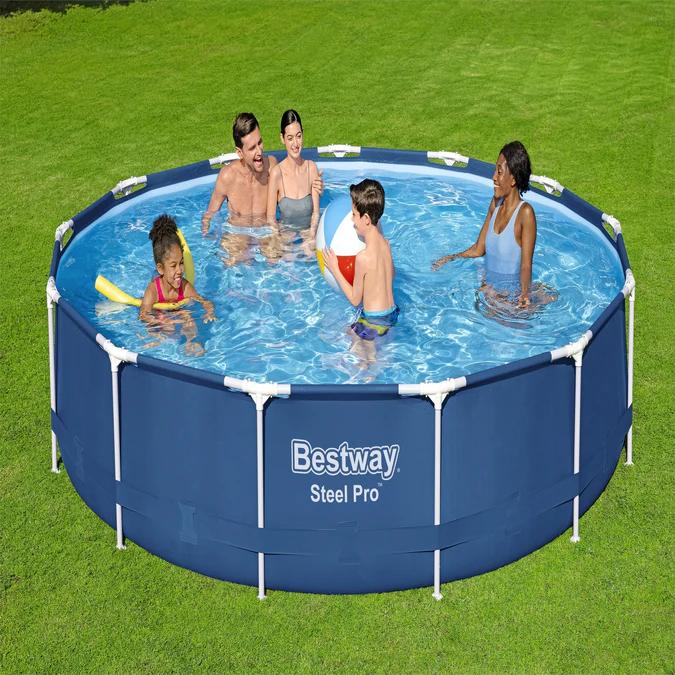 Piscina Steel Pro™ 3.96m x 84cm Pool Set -