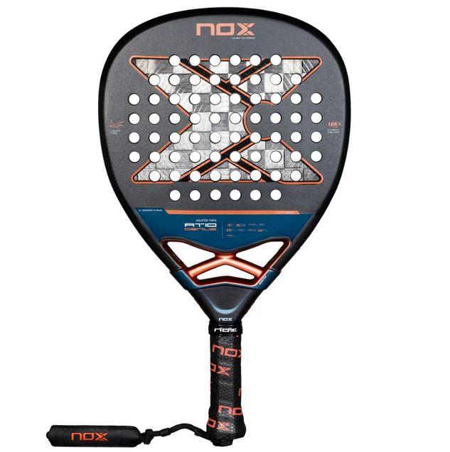 Pala De Padel At10 Genius Attack 18K Alum By Agustin Tapia 2025 + Tarro De Pelotas +Overgrip + Protector - Color: Gris Oscuro