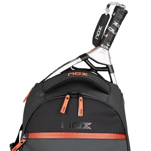 Miniatura Mochila Nox Open Series 2024/2025 - Color: Negro/Rojo