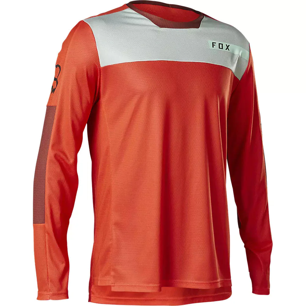 Polera Bicicleta Defend Moth Manga Larga -