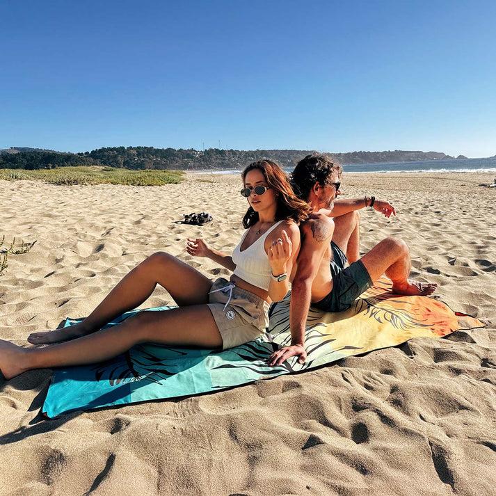 Toalla de Playa Beach Sunset - Color: Estampado hojas
