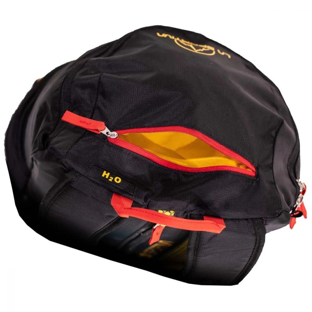 Miniatura Mochila X-Cursion Liviana 28 L - Color: Negro-Amarillo