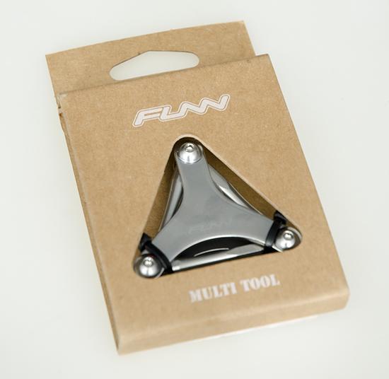 Herramienta Funn Multi 3 Tool - Color: Plateado