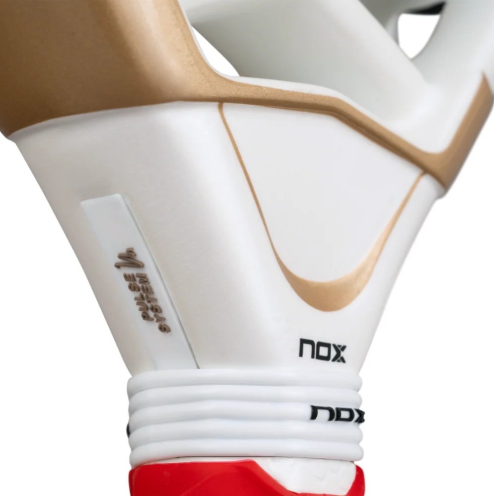Miniatura Pala de Padel AT10 Genius 12K Alum XTREM 2026 + Tarro de pelotas +Overgrip + Protector -