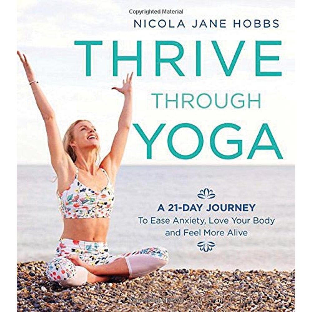Libro Thrive Through Yoga