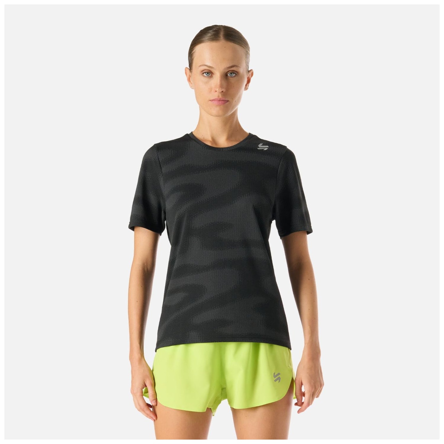 Polera Mujer Built To Move Pro T-Shirt