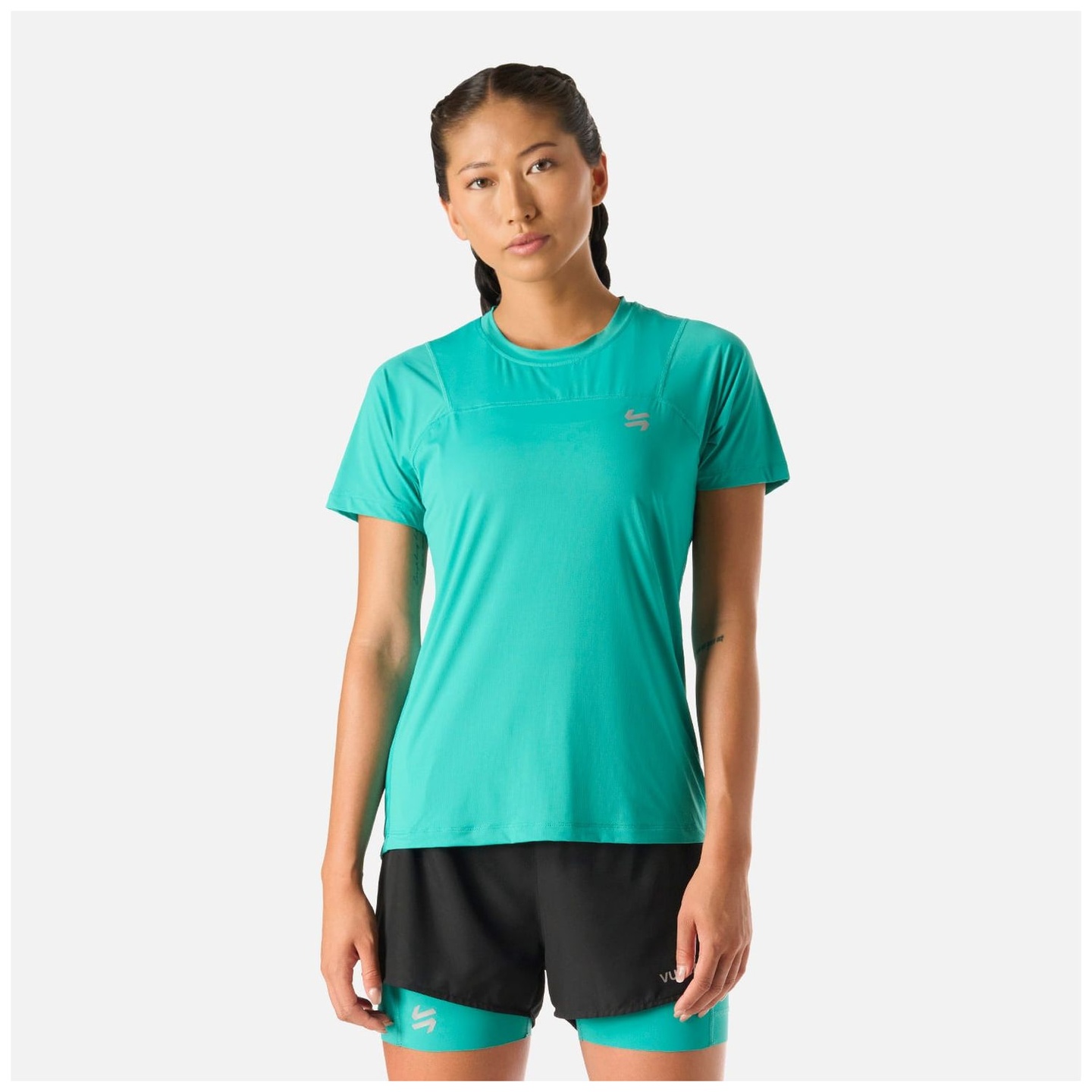 Polera Mujer Built To Move T-Shirt